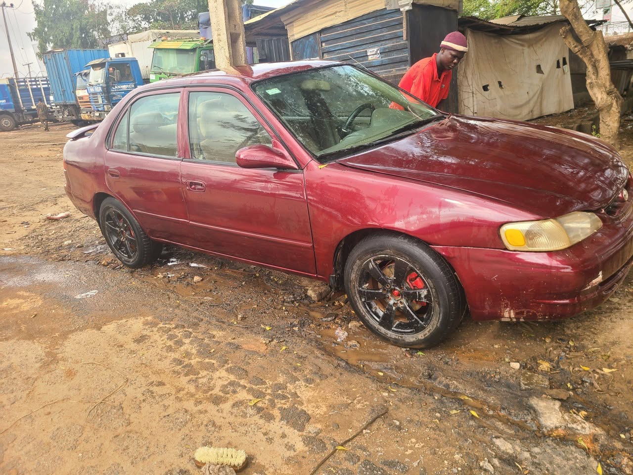 A picture of Toyota corolla aka okerejuwelo