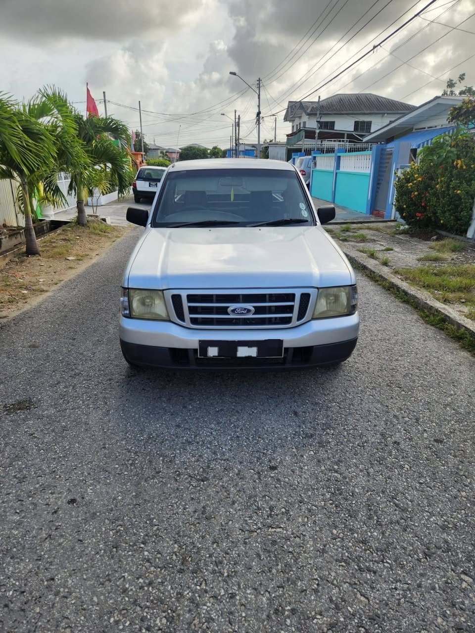 madza b2500