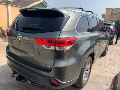 A picture of Toks Standard Toyota Highlander 2015 XLE 25 3M LAST