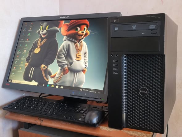 A picture of DESKTOP