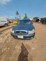A picture of Hyundai sonata 2003 model
