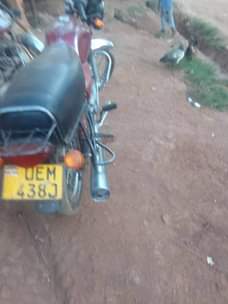 A picture of 2018 Bajaj boxer India