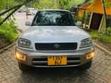 A picture of Toyota Rav 4 Year 1997 Cc 1990 Airbags No Repaints