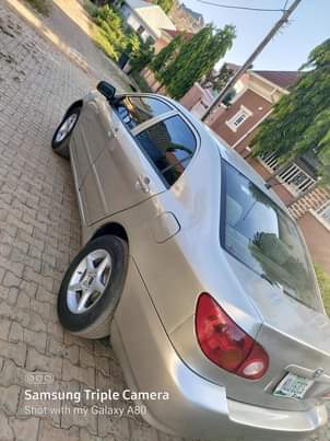 A picture of Toyota Corolla 2004