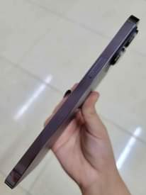 A picture of IPhone 14 pro max 128GB