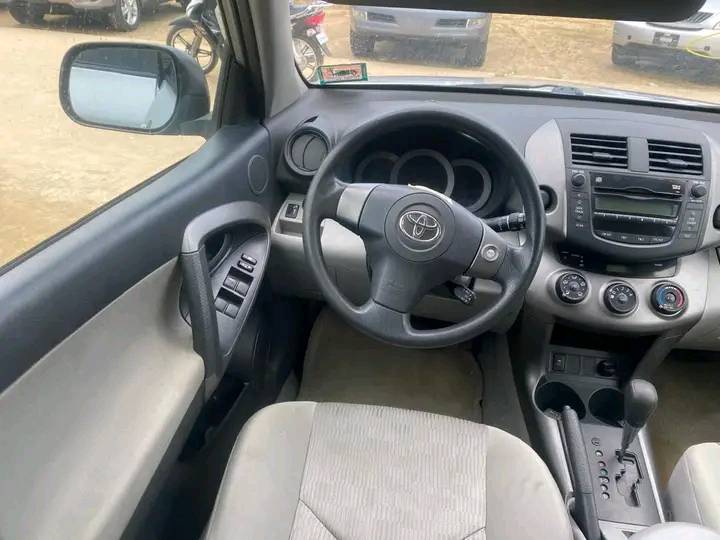 A picture of Toyota RAV4