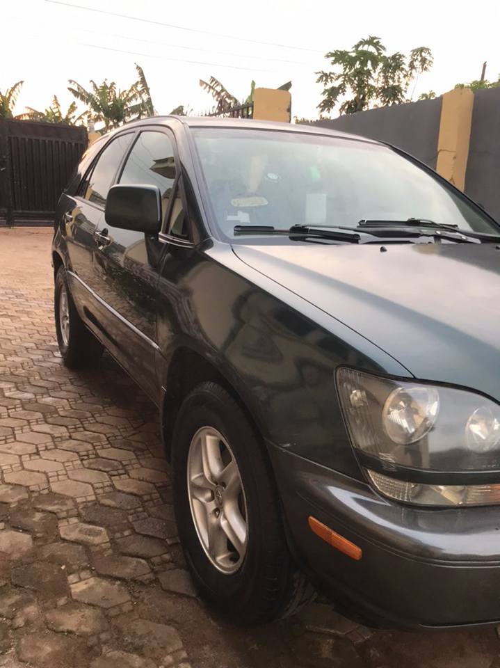 A picture of 2003 Lexus RX300 for sale