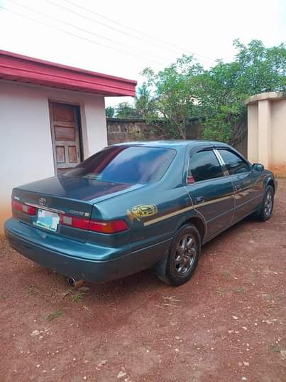 A picture of Very clean toyota camry