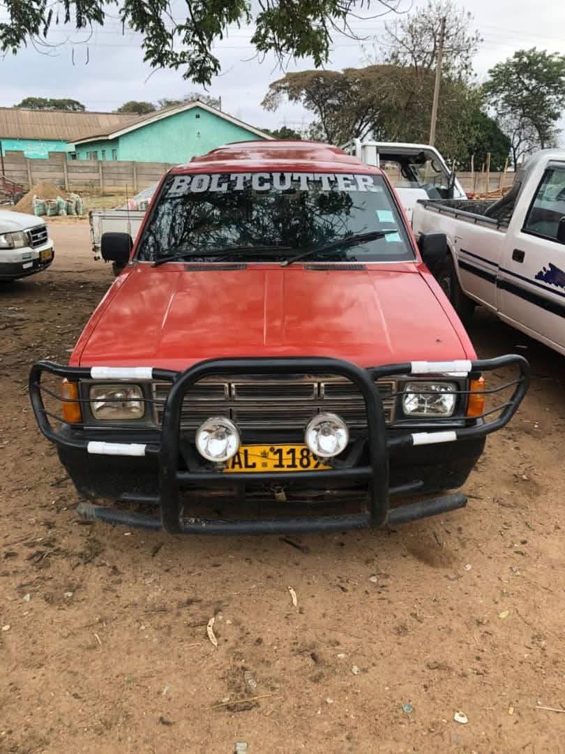 used nissan hardbody