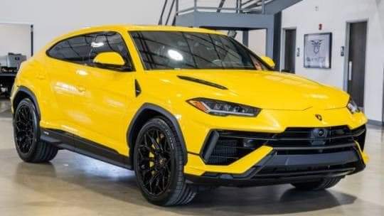 A picture of LAMBORGHINI URUS S