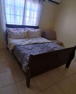 queen size bed