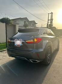 A picture of Lexus RX 350