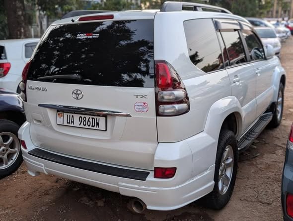 A picture of Toyota Land Cruiser PRADO TX