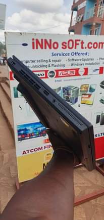 A picture of Lenovo laptop i5 with 4gb on sell in banda kireka
