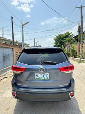 A picture of 2016 Highlander limited Location Lagos Nigeria Price 23 5m Only
