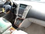 A picture of 2007 model lexus rx 350