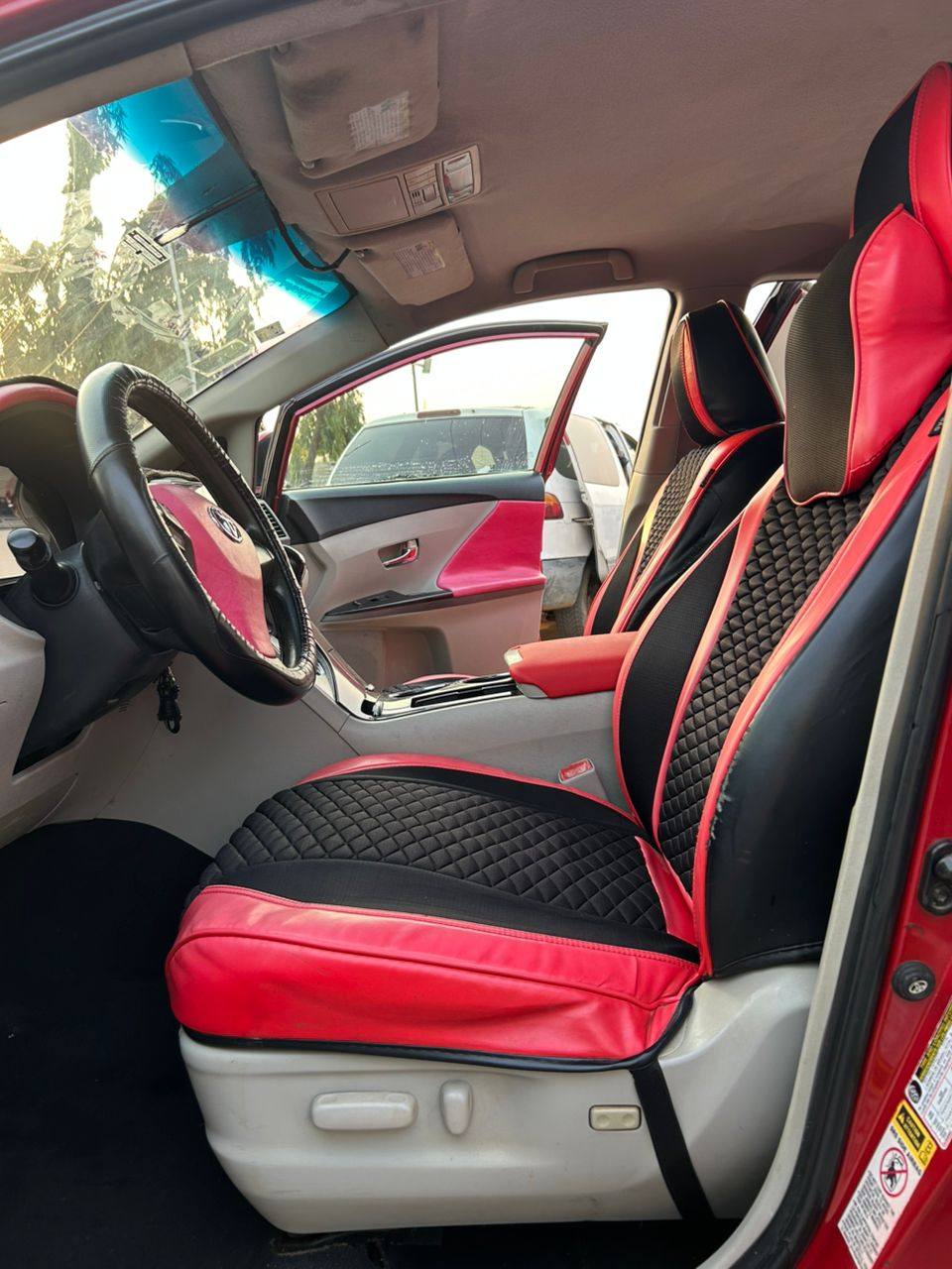 A picture of Toyota venza 011