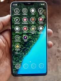 A picture of oppo reno 5