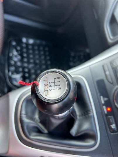 A picture of 2011 Toyota Auris Rs 243