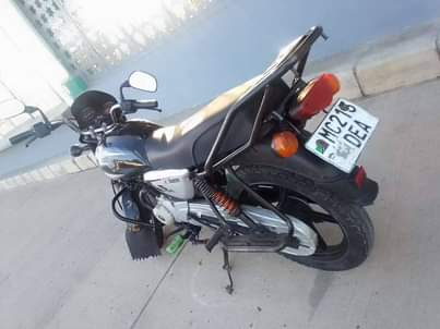 A picture of Nauza piki piki aina ya bx 125 gear 5 haina