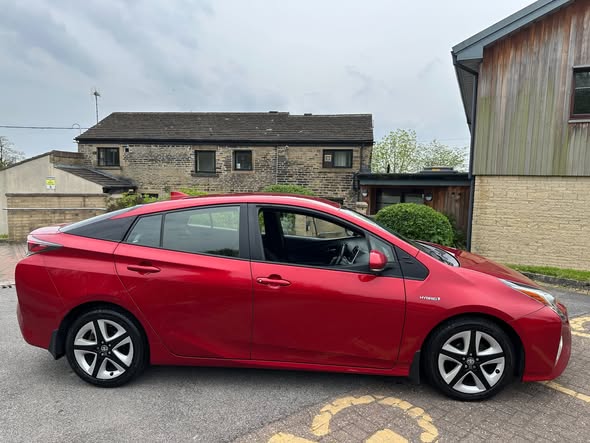 toyota prius