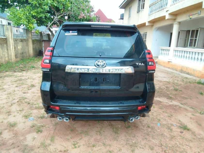 A picture of Toyota Prado