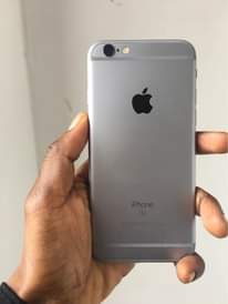 A picture of Iphone 6s gb 64