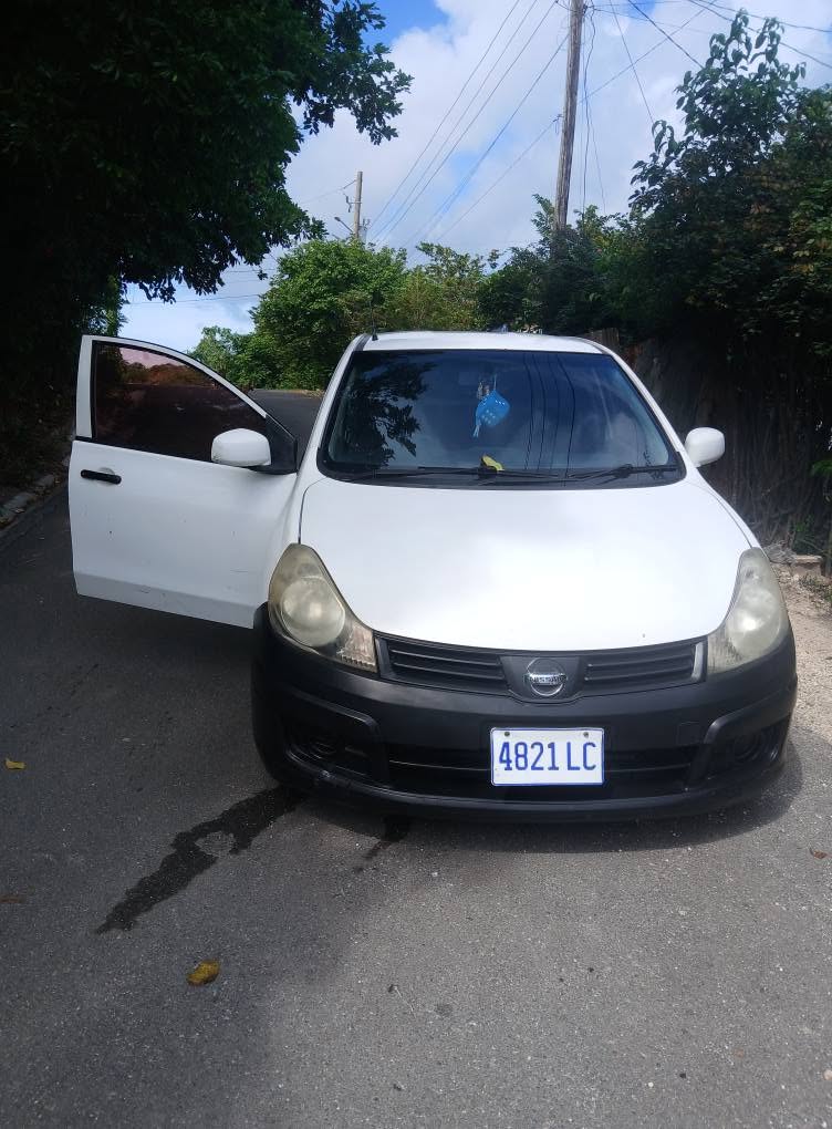 nissan ad wagon