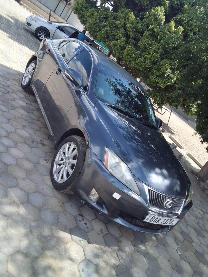 lexus