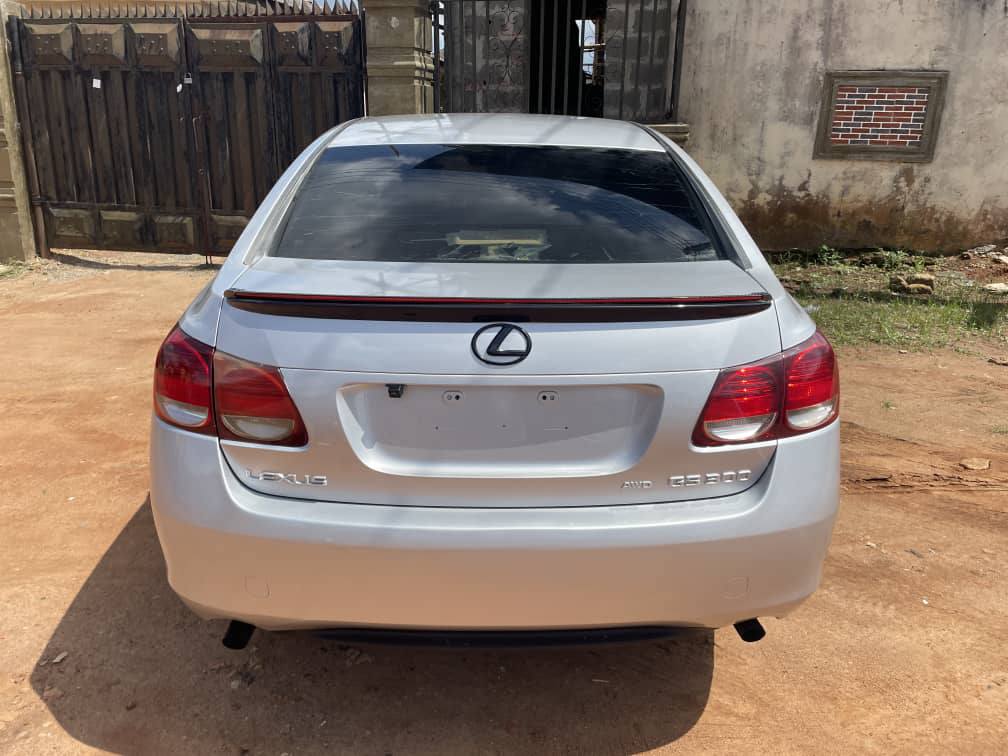 A picture of Lexus GS 350