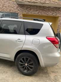 A picture of everything in good shape buy and drive