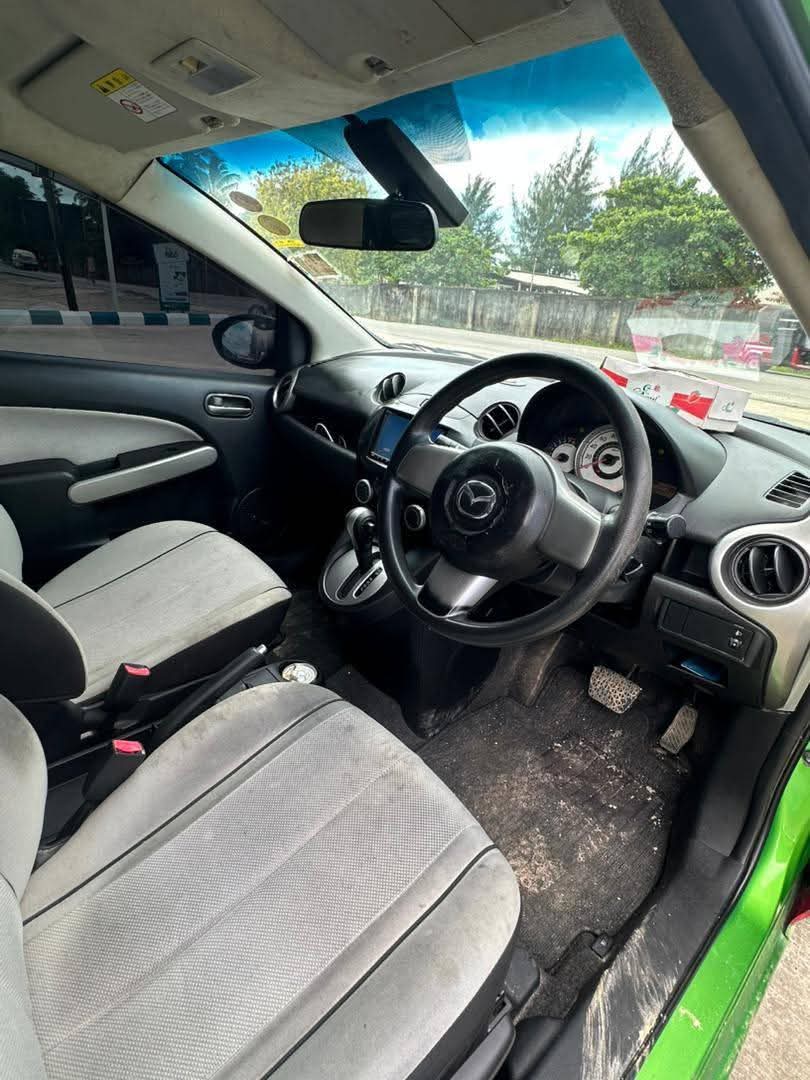 A picture of Mazda demio Price 10.5m Call 0616155576 0789228266