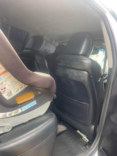A picture of EXTREMELY CLEAN FIRST BODY AVALLON 2013 XLE REG 2021 FIRST