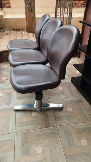 A picture of Waiting chair