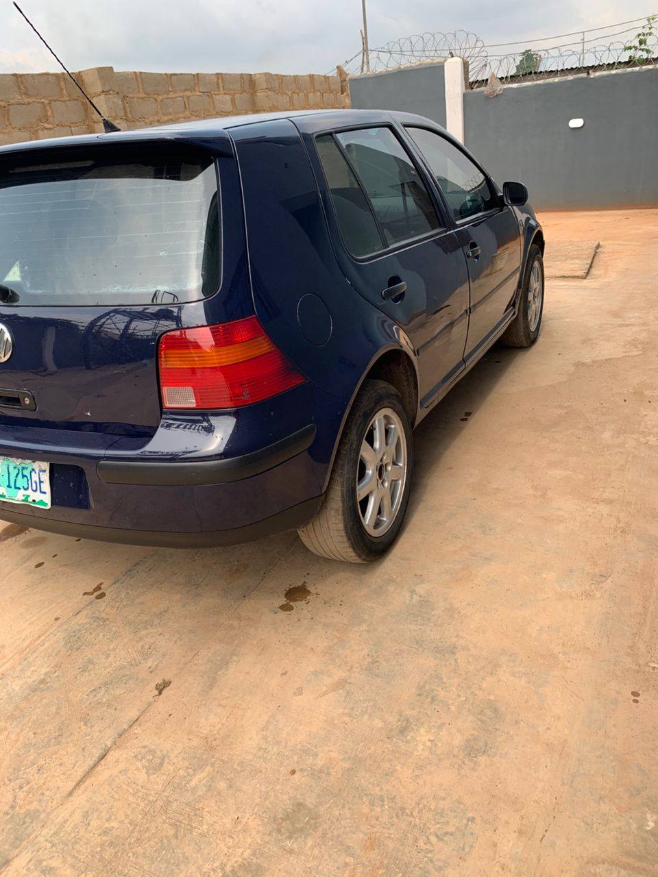 A picture of Volkswagen golf 4