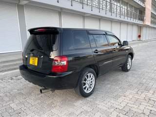 A picture of TOYOTA KLUGER FOR SALE