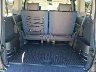 A picture of 2004 Clean title Tokunbo Honda Element Ex Gray interior Gray