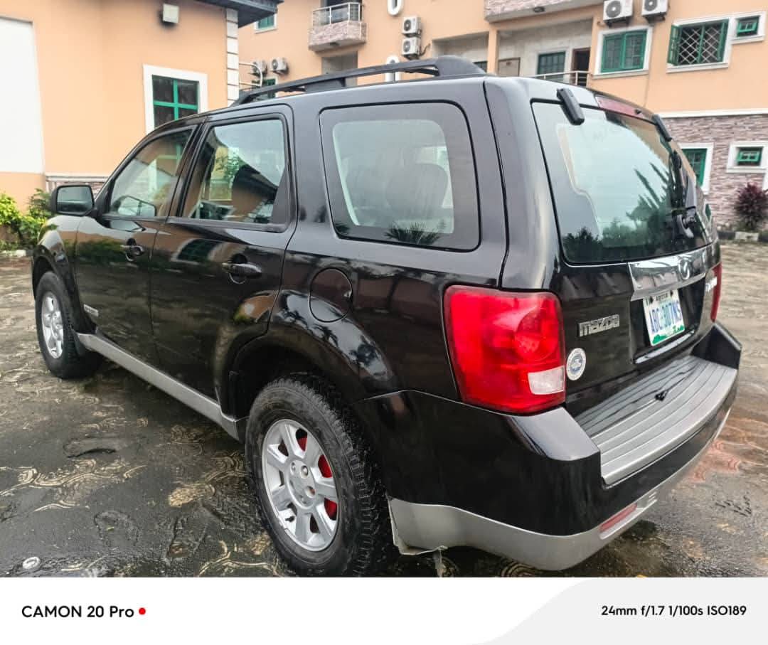 A picture of 2008 Mazda Tribute