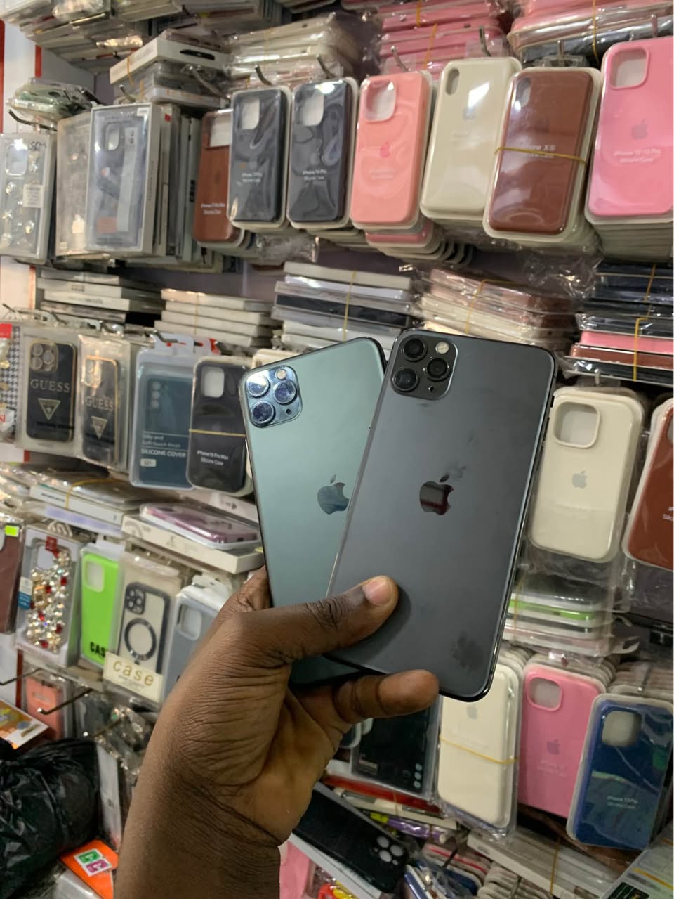 A picture of iPhone 11 Pro Max no face