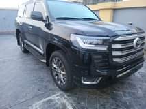 A picture of Toyota LandCruiser 2016