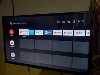A picture of 32inches hisence smart tv
