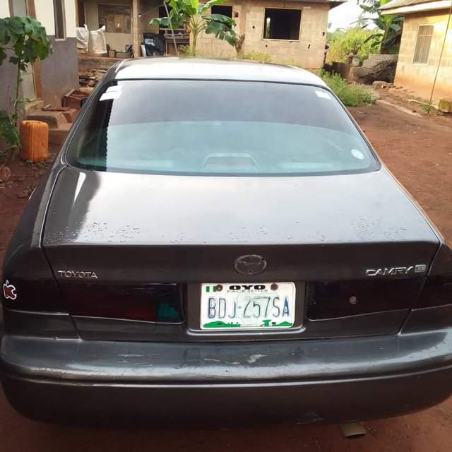 A picture of TOYOTA CAMRY