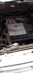 A picture of Toyota highlander 2003 model Sound engine and gear Clean body