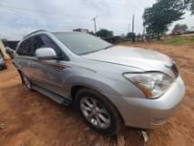 A picture of Clean Nigerian Used Silver Lexus ES350 2008
