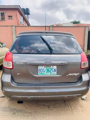A picture of REGISTERED Toyota Matrix 2004 Model