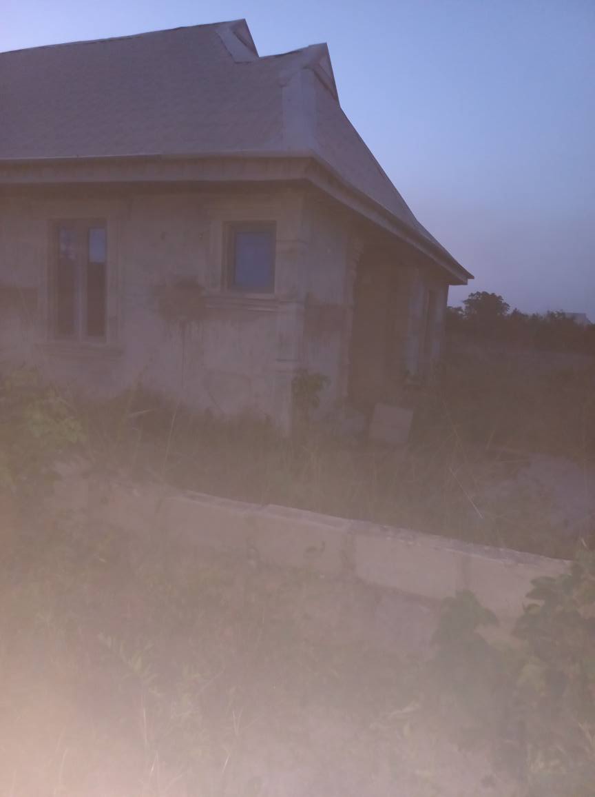 A picture of 3 bedroom House for sale