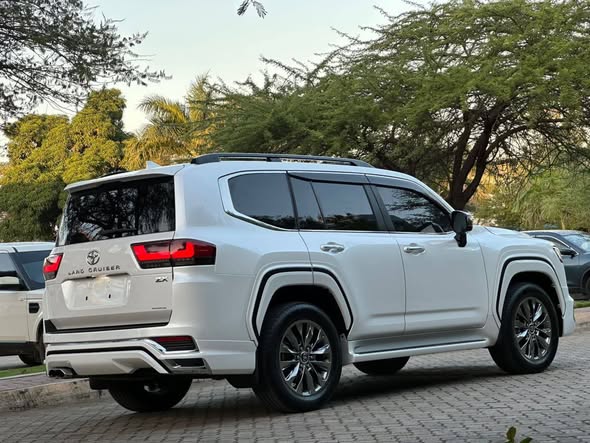 A picture of TOYOTA LANDCRUISER 300 ZX PRICE 325ML CALL 0770 151 075