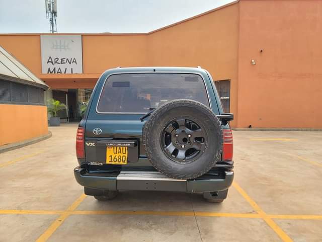 A picture of Land Cruiser VX 1HD T engine 4.2L diesel 22M Call