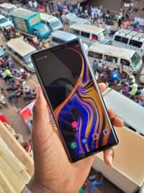 A picture of Samsung galaxy note9 128GB 6GB Refurbished