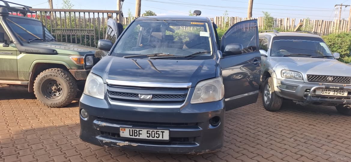used toyota noah